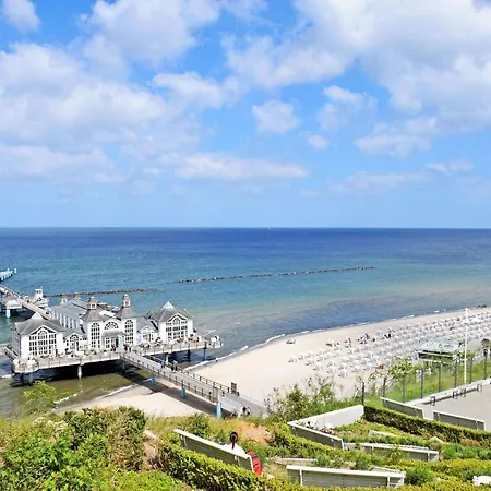 Schoene Mit Kamin Im Ostseebad