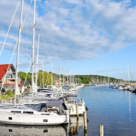 Privatunterkunft Schöne Mit Kamin Im Ostseebad *