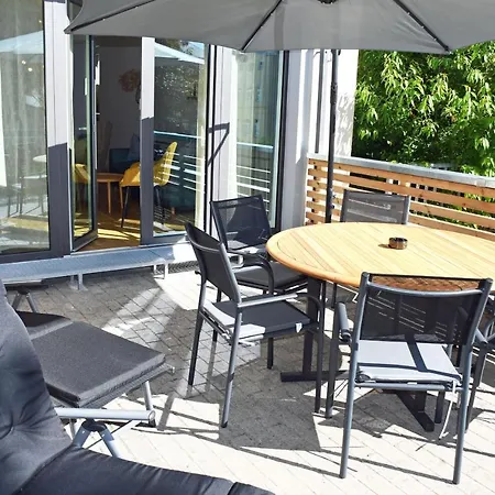 Schoene Mit Kamin Im Ostseebad