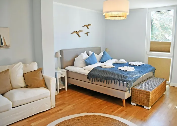 Schoene Mit Kamin Im Ostseebad * Sellin (Rugen)