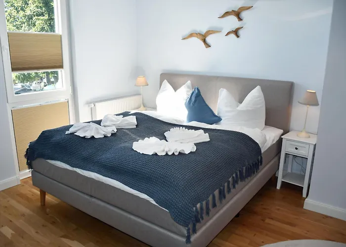 Schoene Mit Kamin Im Ostseebad