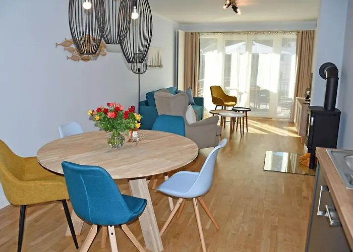 Homestay Schoene Mit Kamin Im Ostseebad